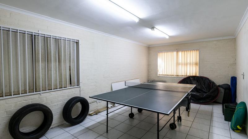 7 Bedroom Property for Sale in Walmer Estate Western Cape